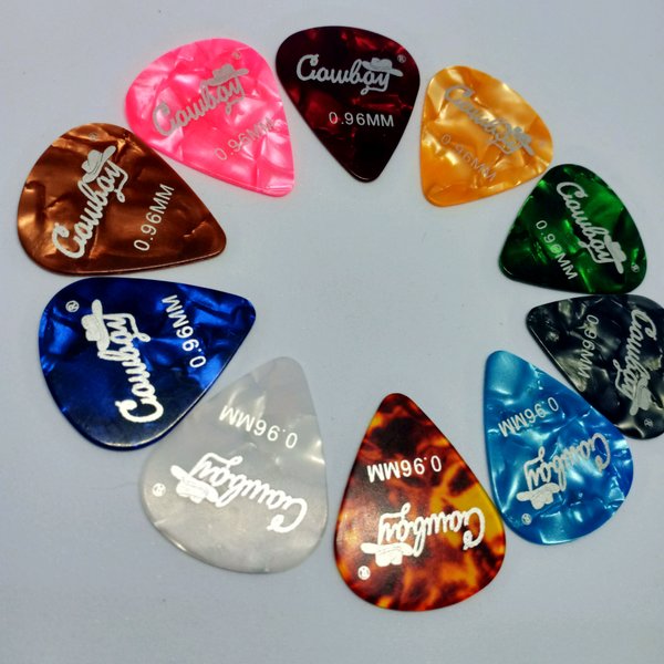 Detail Gambar Pick Gitar Nomer 11