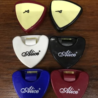 Detail Gambar Pick Gitar Nomer 51