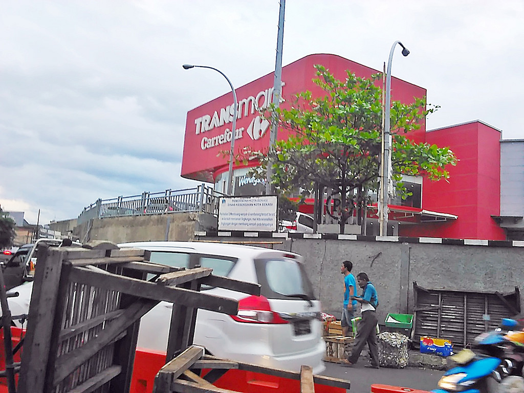 Detail Gambar Pintu Masuk Carrefour Nomer 52