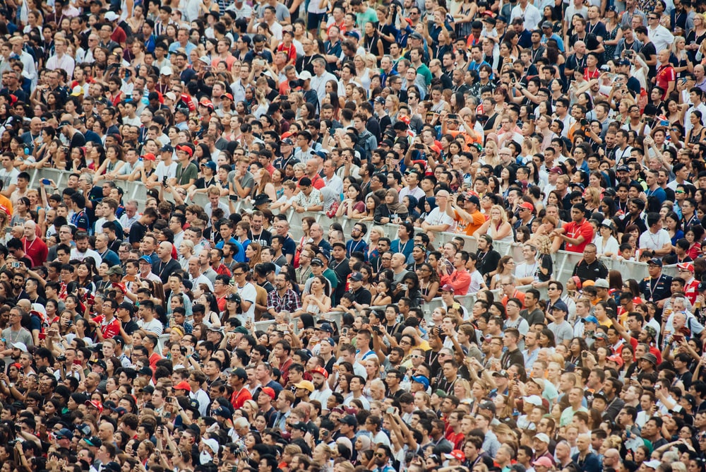 Detail Crowd Background Nomer 23