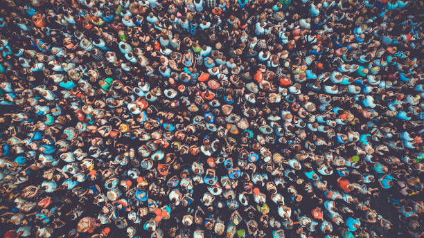 Detail Crowd Background Nomer 33