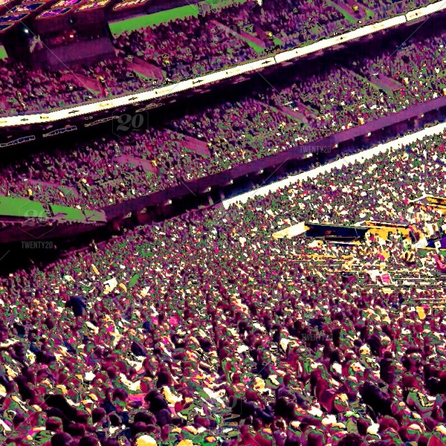 Detail Crowd Background For Editing Nomer 36