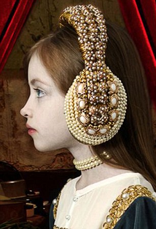Detail Crown Headphones Dolce And Gabbana Nomer 20