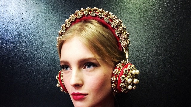 Detail Crown Headphones Dolce And Gabbana Nomer 41