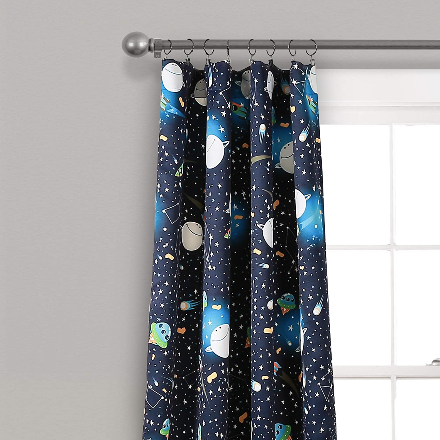 Detail Curtains With Star Cutouts Nomer 31