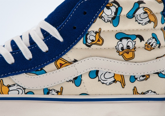 Detail Daffy Duck Vans Nomer 28
