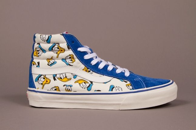 Detail Daffy Duck Vans Nomer 30