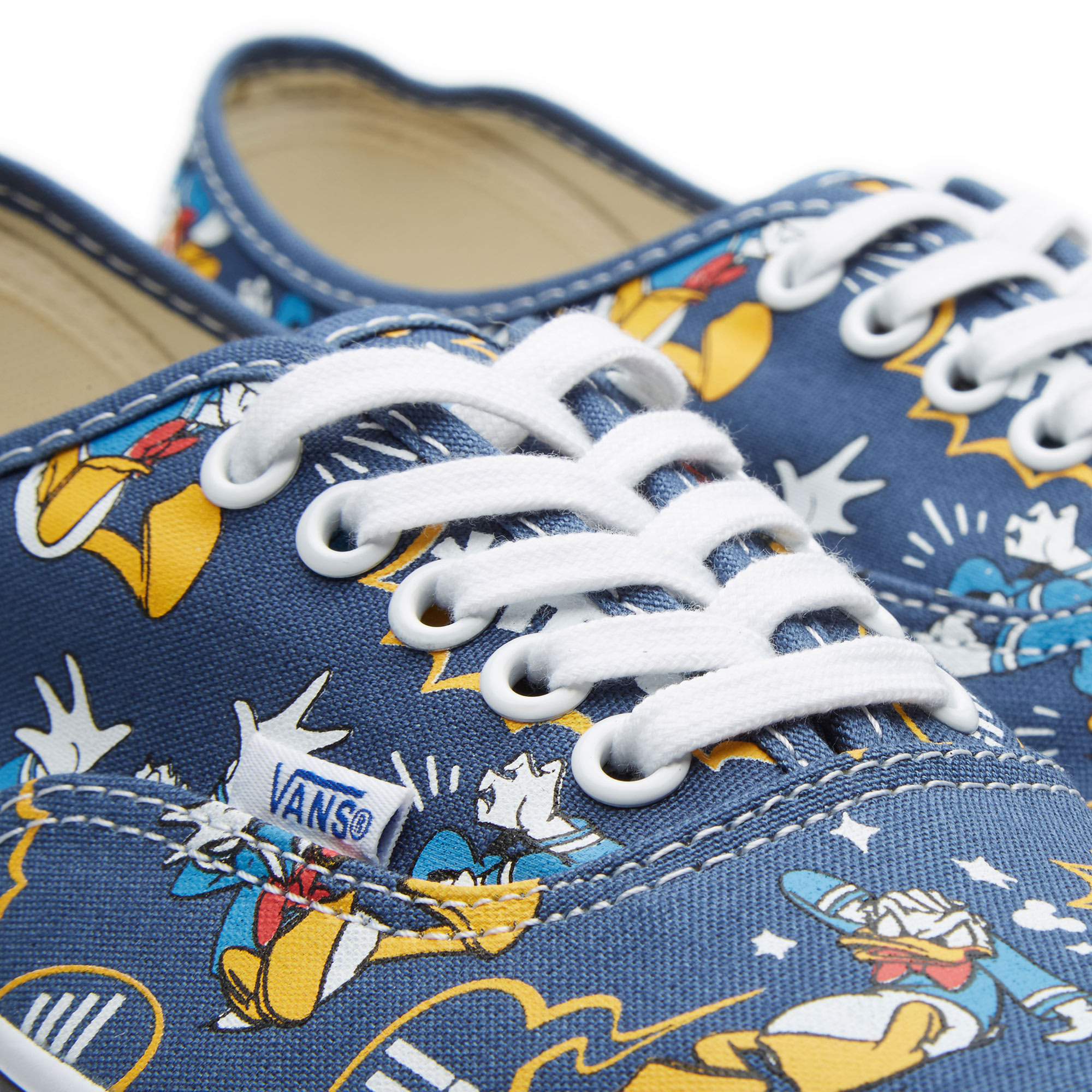 Detail Daffy Duck Vans Nomer 36