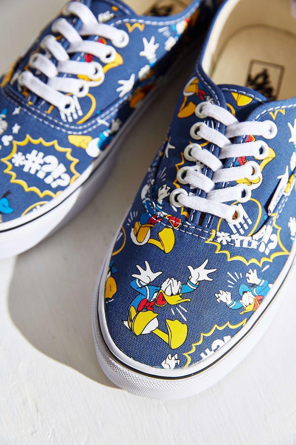 Detail Daffy Duck Vans Nomer 5