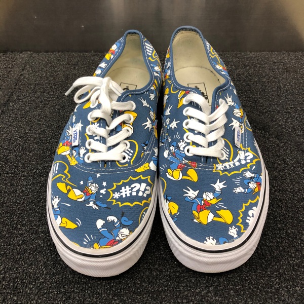 Detail Daffy Duck Vans Nomer 50