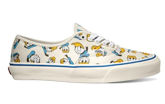 Detail Daffy Duck Vans Nomer 10