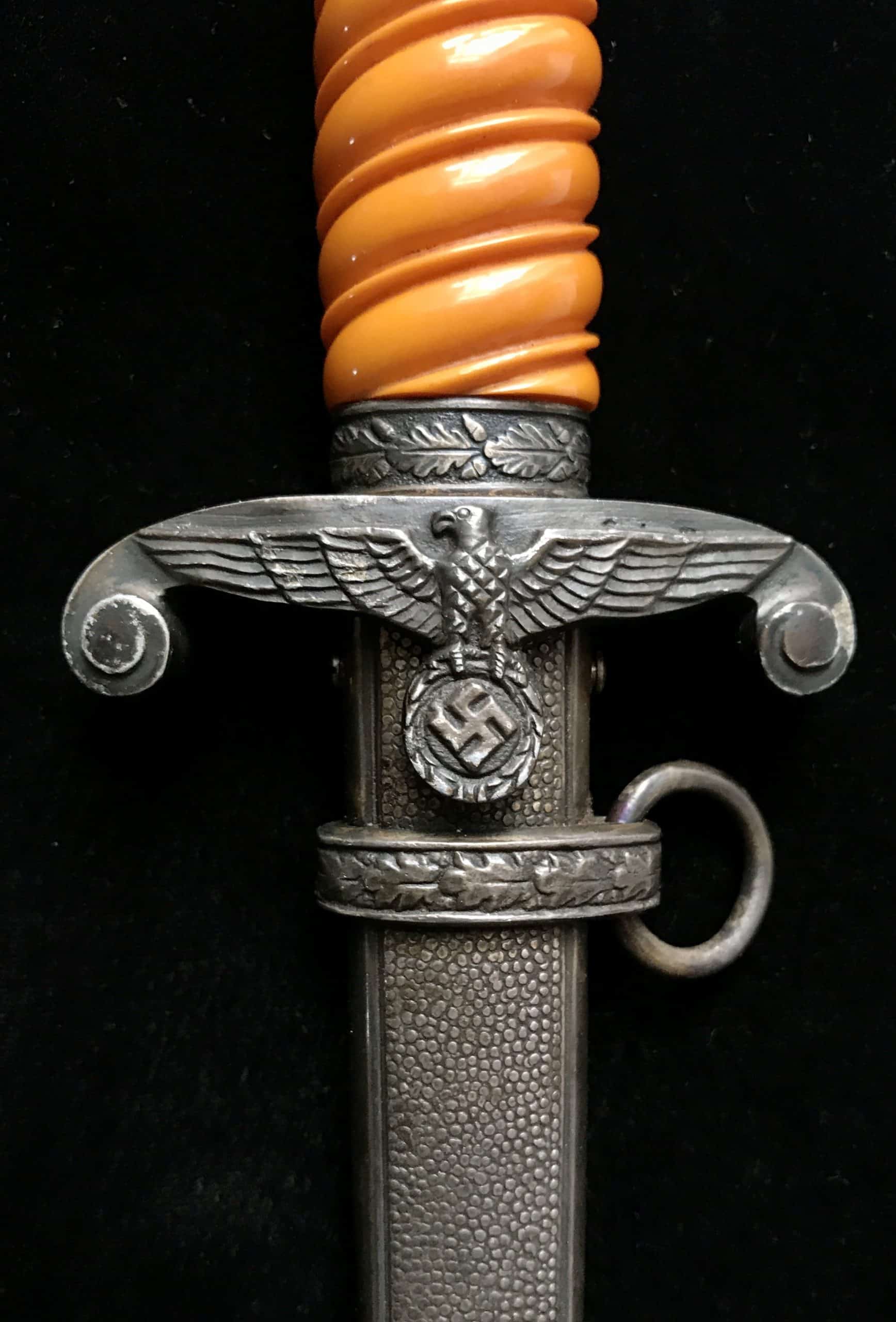 Detail Dagger Pics Nomer 44