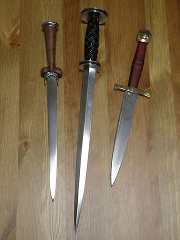 Detail Dagger Pics Nomer 52