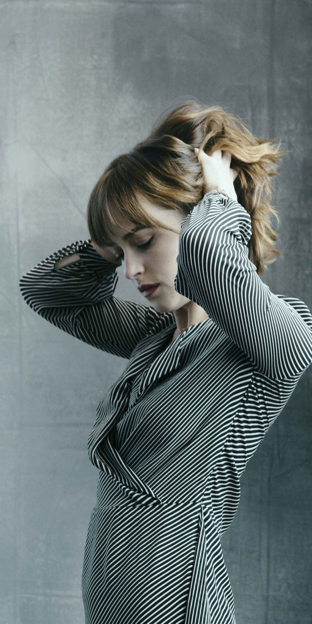 Detail Dakota Johnson Wallpaper Nomer 19