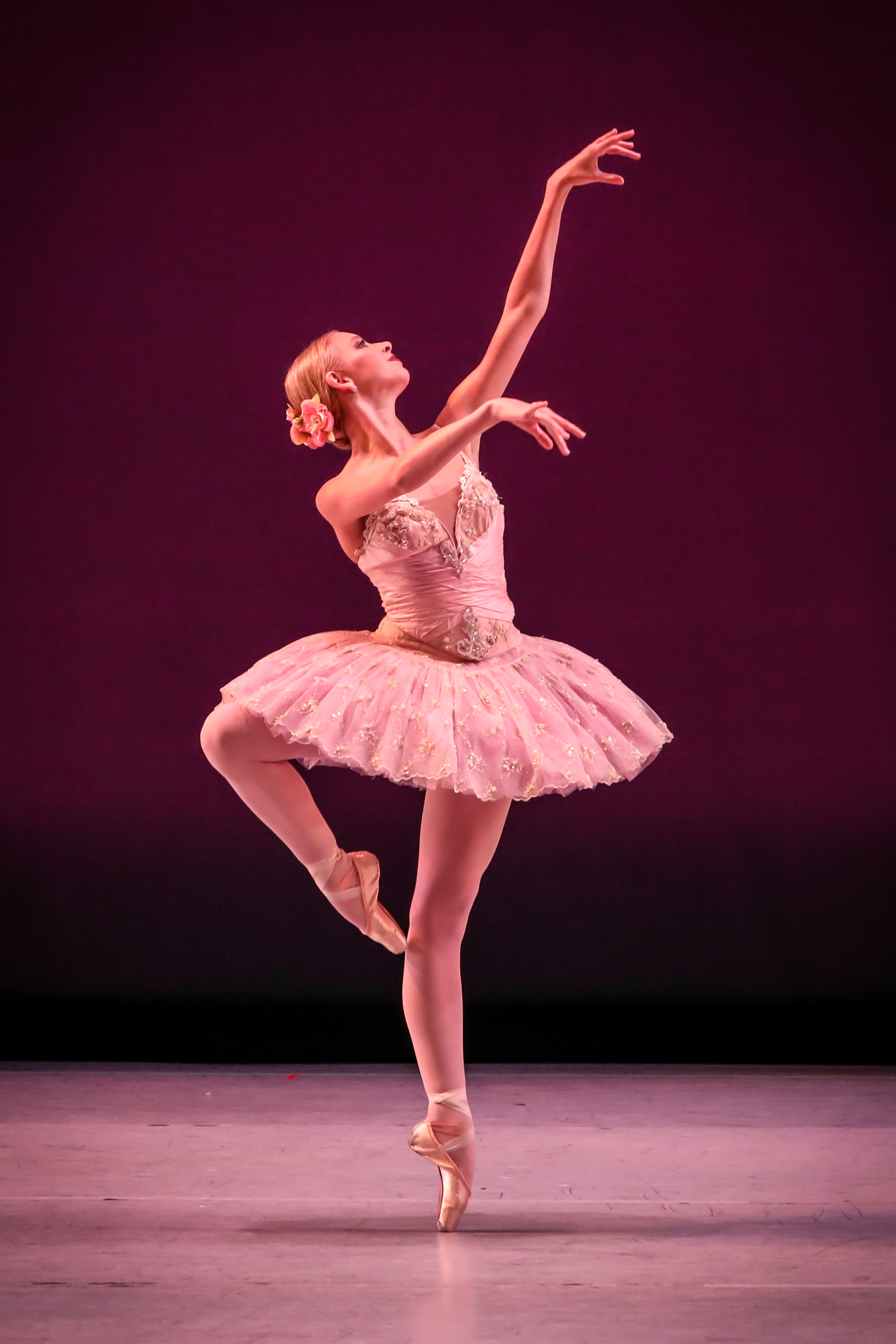 Dancer Images - KibrisPDR