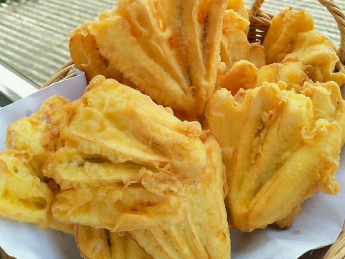 Detail Gambar Pisang Gambar Membuat Pisang Goreng Nomer 8