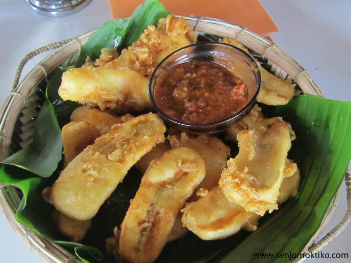 Detail Gambar Pisang Goreng Dan Sambal Nomer 7