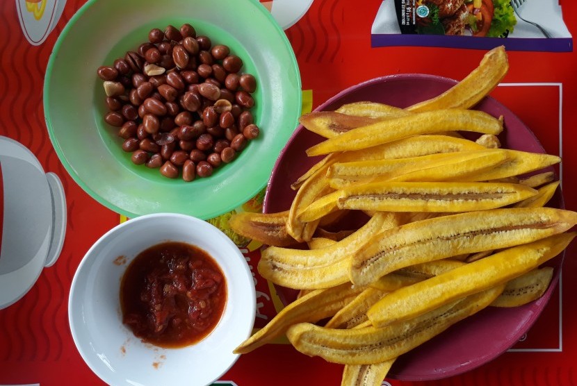 Gambar Pisang Mulu Bebe - KibrisPDR