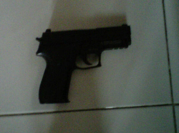 Gambar Pistol Asli - KibrisPDR