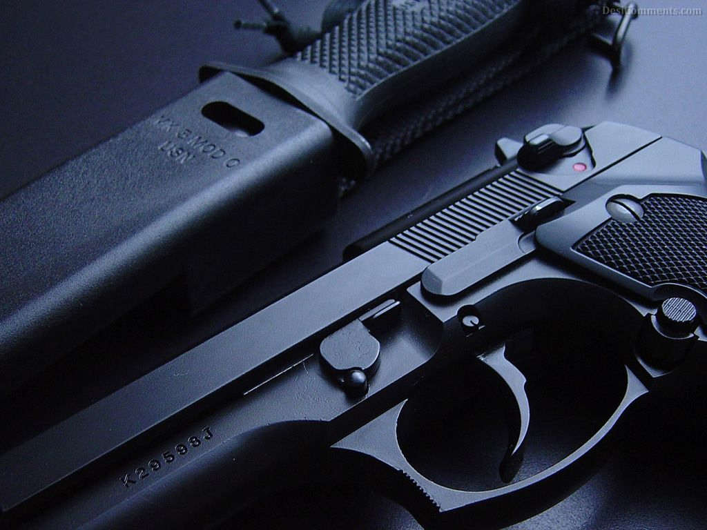 Detail Gambar Pistol Keren Wallpaper Nomer 25