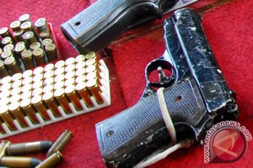 Detail Gambar Pistol Rakitan Lampung Nomer 20