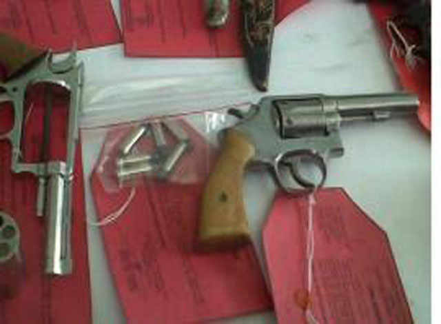 Detail Gambar Pistol Rakitan Lampung Nomer 36