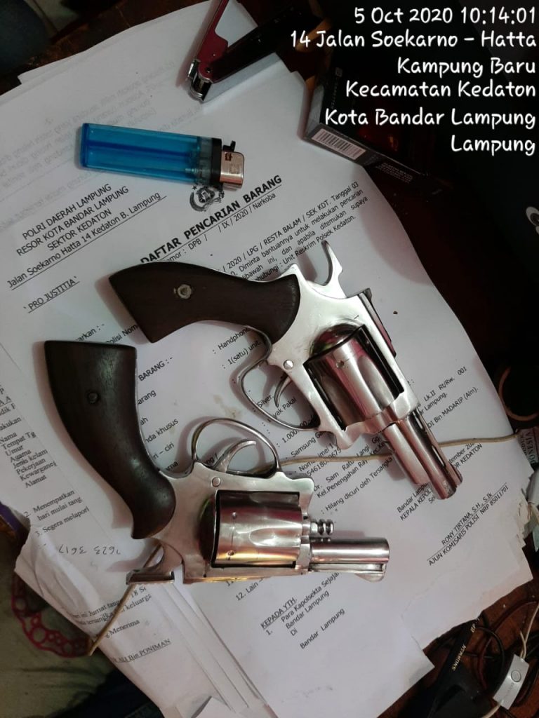 Detail Gambar Pistol Rakitan Lampung Nomer 8