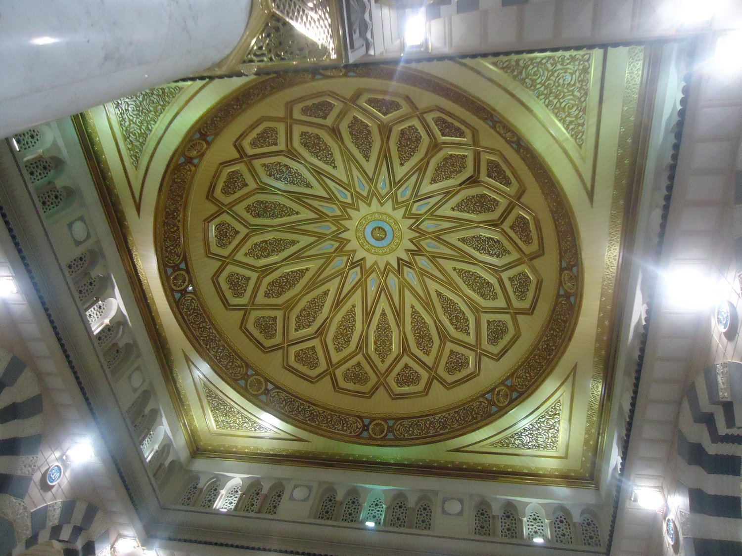 Detail Gambar Plafon Masjid Nomer 13