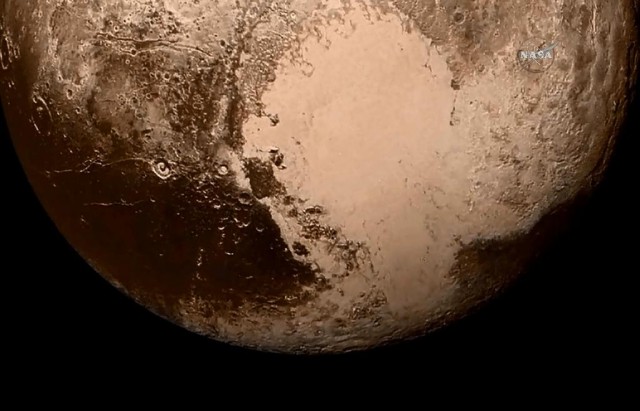 Detail Gambar Planet Pluto Asli Nomer 49