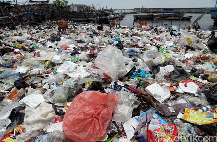 Detail Gambar Plastik Sampah Nomer 56