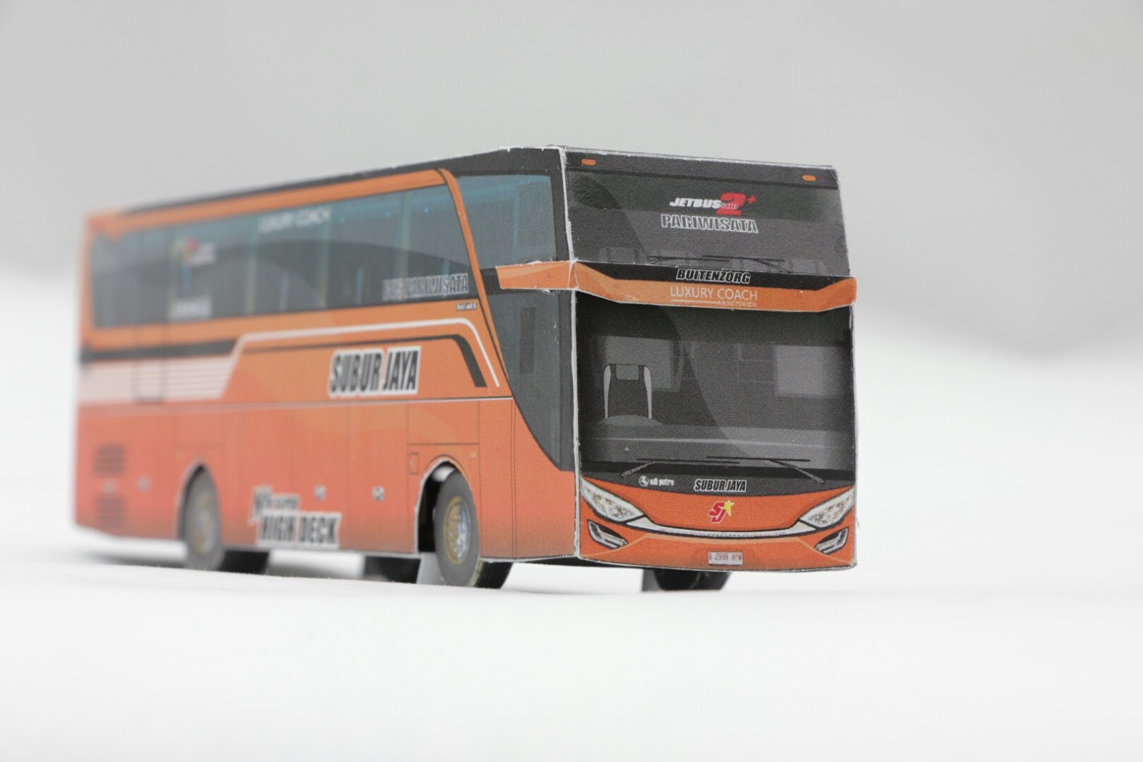 Detail Gambar Pola Face Belakang Jetbus Design Bus Karoseri Adiputro Nomer 24