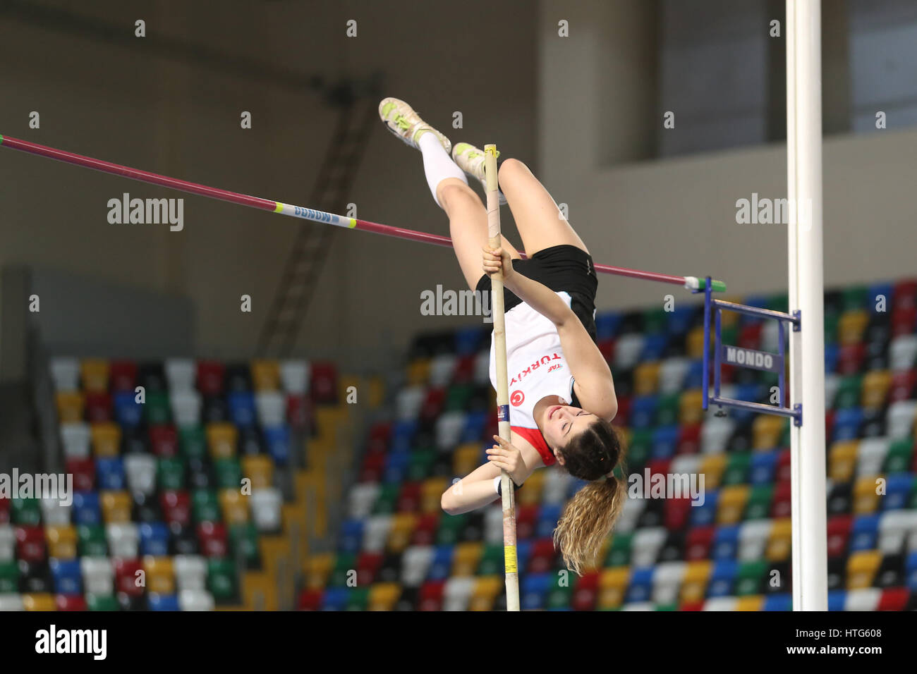 Detail Gambar Pole Vault Nomer 27