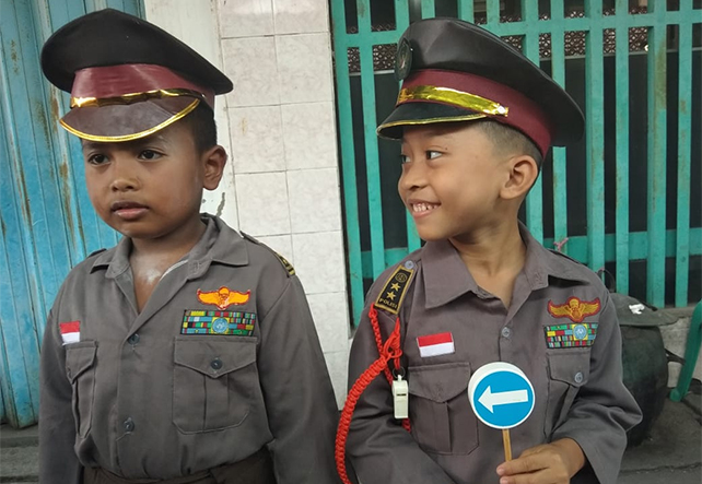 Detail Gambar Polisi Anak Tk Nomer 42