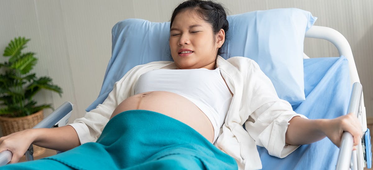 Detail Gambar Posisi Jongkok Untuk Ibu Hamil Nomer 31