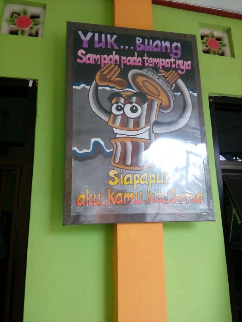 Detail Gambar Poster Sampah Nomer 38