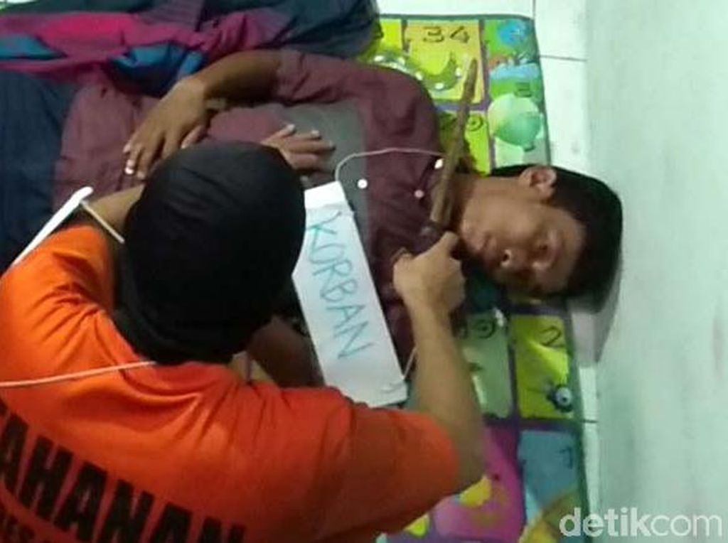 Detail Gambar Potongan Mutilasi Di Karawang Nomer 23