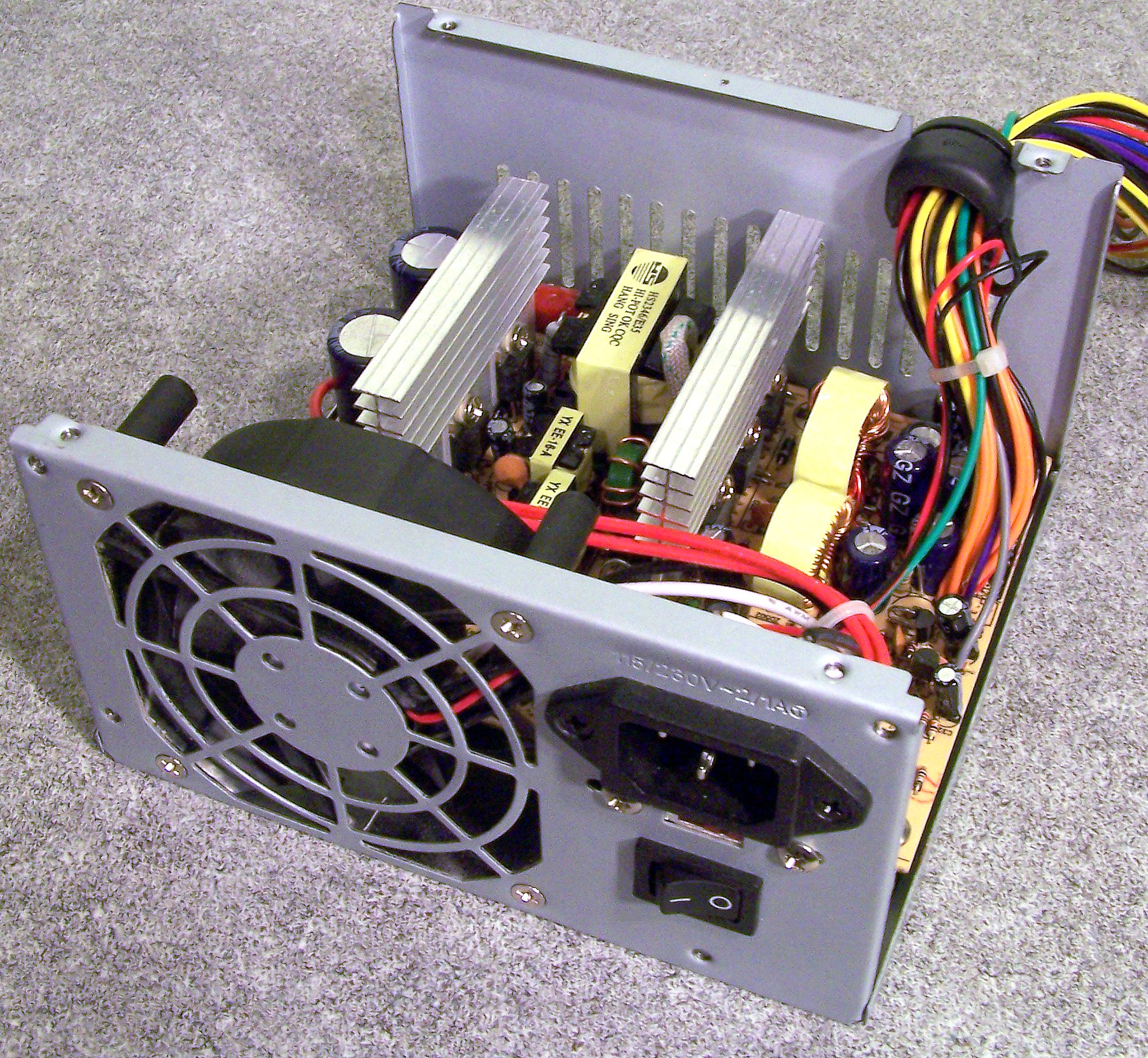 Gambar Power Supply Komputer - KibrisPDR