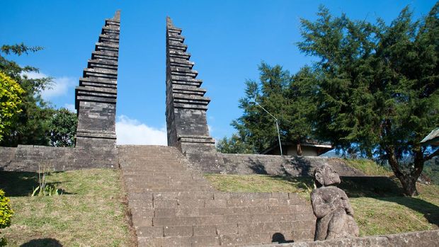 Detail Gambar Prasasti Candi Tuban Nomer 9