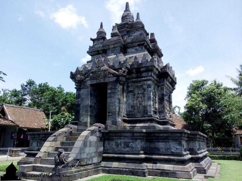 Detail Gambar Prasasti Canggal Gambar Candi Mendut Nomer 3