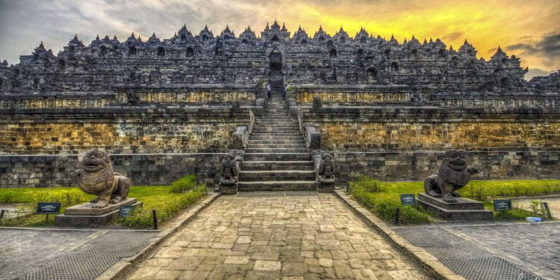 Detail Gambar Prasasti Canggal Gambar Candi Mendut Nomer 51