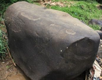 Detail Gambar Prasasti Muara Cianten Nomer 3