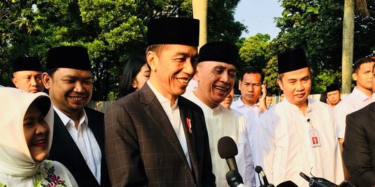 Detail Gambar Presiden Jokowi Gambar Menteri Susi Nomer 48