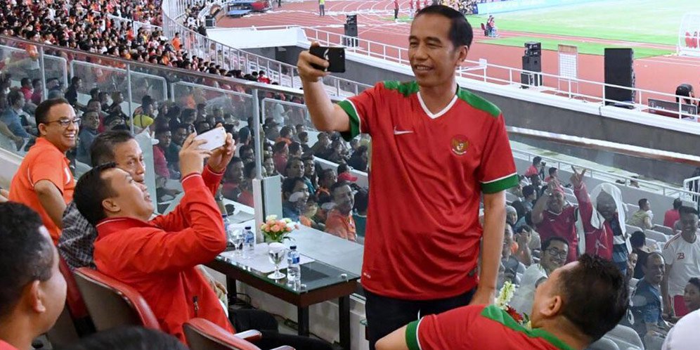 Detail Gambar Presiden Jokowi Gambar Pemain Bola Nomer 28