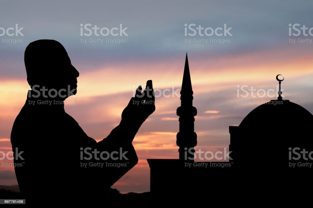 Detail Gambar Pria Berdoa Nomer 26