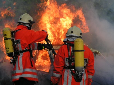 Detail Gambar Profesi Pekerjaan Pemadam Kebakaran Nomer 12
