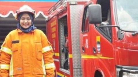 Detail Gambar Profesi Pemadam Kebakaran Nomer 4