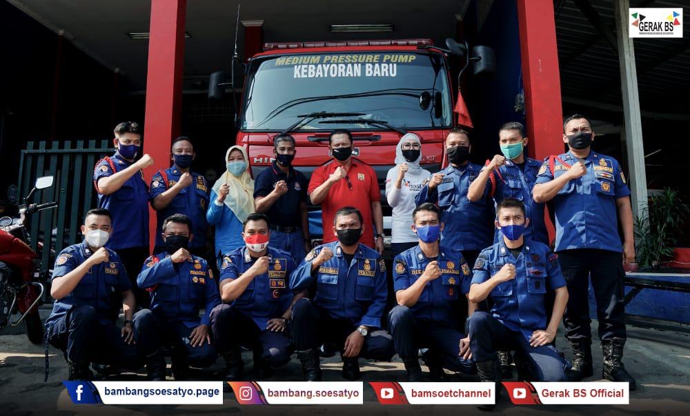 Detail Gambar Profesi Pemadam Kebakaran Nomer 31