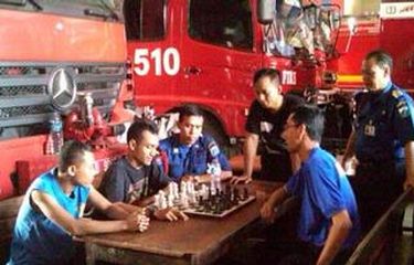 Detail Gambar Profesi Pemadam Kebakaran Nomer 43
