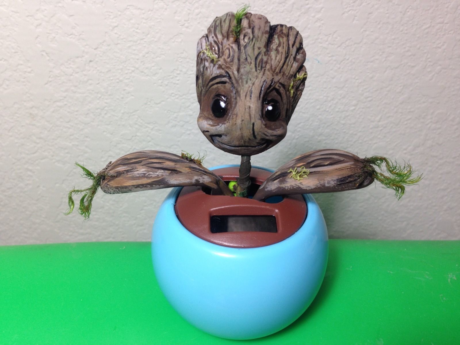 Detail Dancing Groot Solar Nomer 23