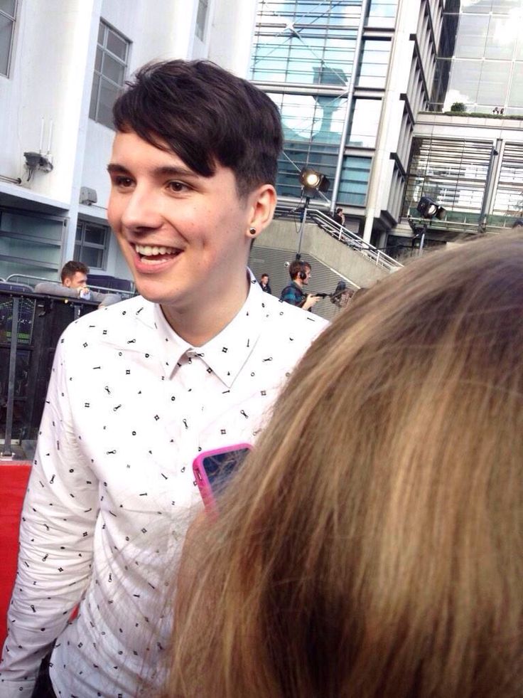 Detail Daniel Howell Phil Lester Nomer 41